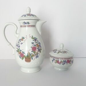 Volksted Pastorale Made in GDR porcelain Teapot and sugar bowl